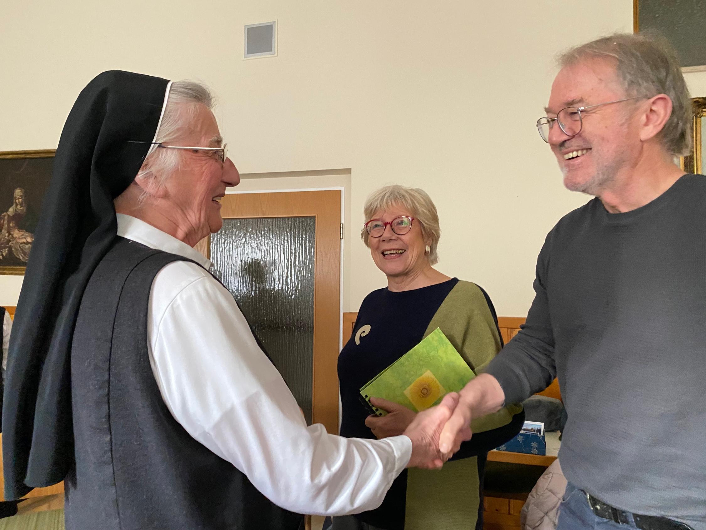 Besuch der Schwestern im Kloster 2022