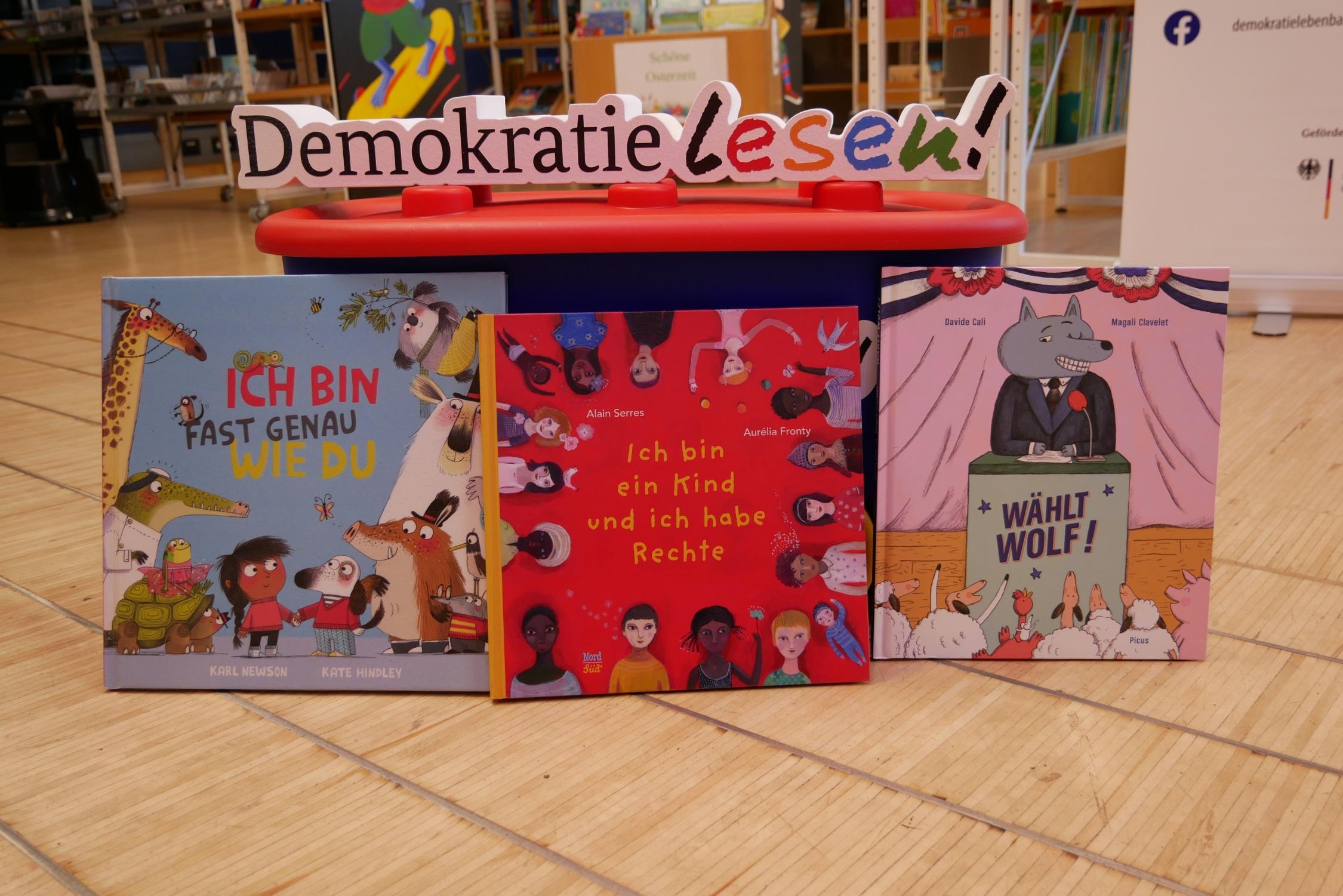 „Demokratie lesen“ – 23 Geschichten, die Kinder stärken (von Stephanie Schirken-Gerster & Dr. Ulrike Roppelt)