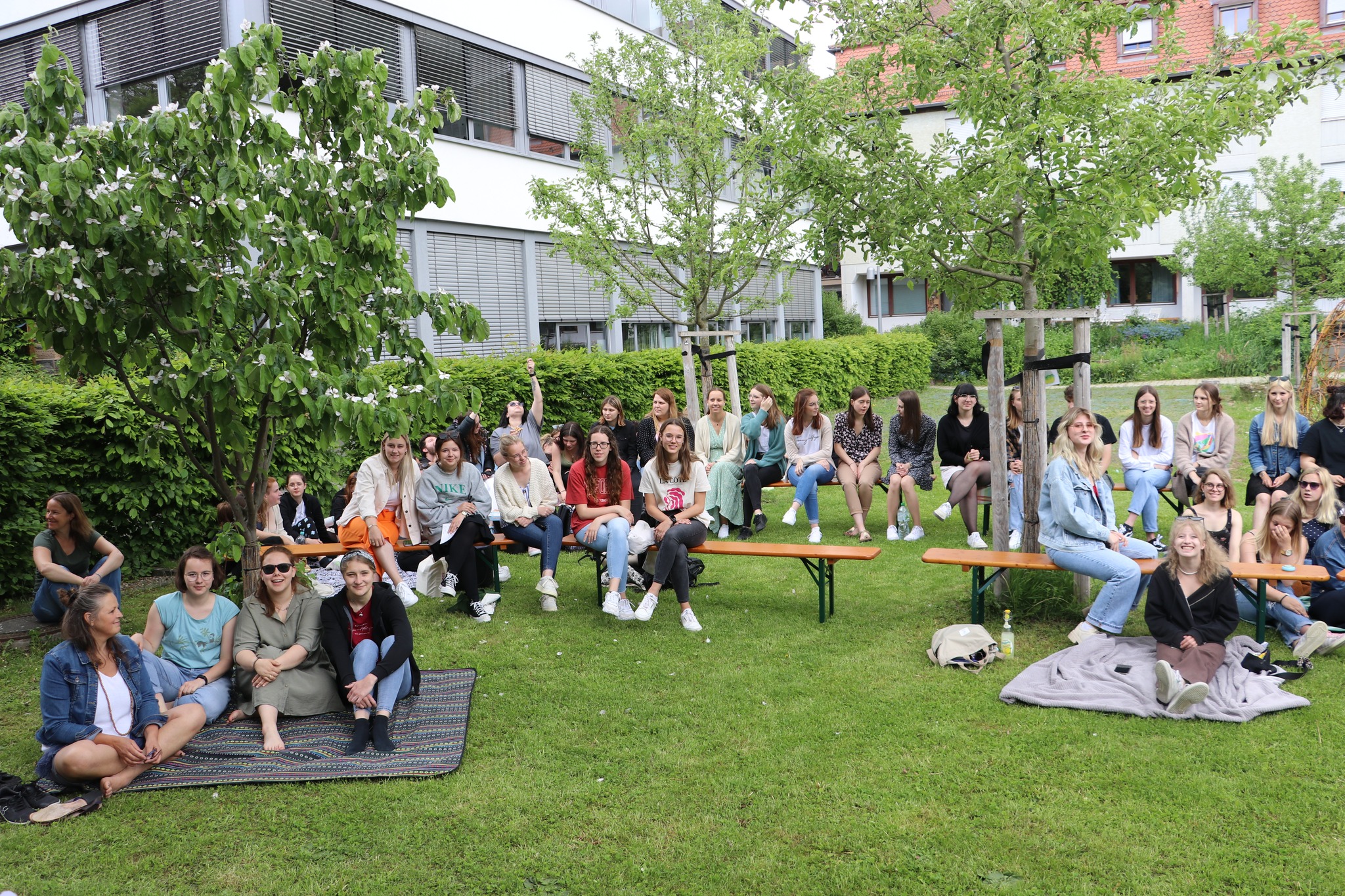 Der Basar - Solidarität mit geflüchteten Menschen aus der Ukraine (von Dr. Ulrike Roppelt)