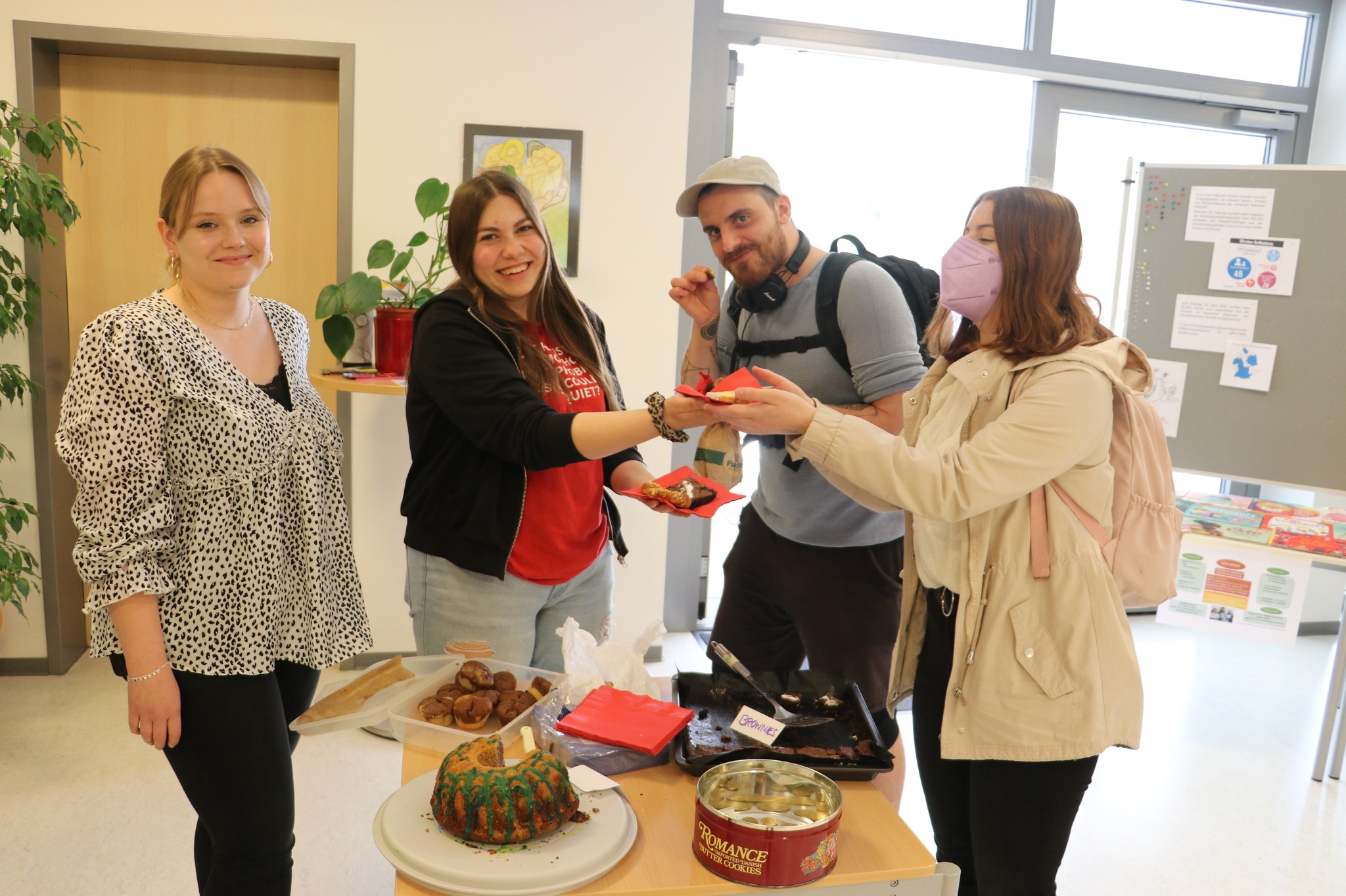 Der Basar - Solidarität mit geflüchteten Menschen aus der Ukraine (von Dr. Ulrike Roppelt)