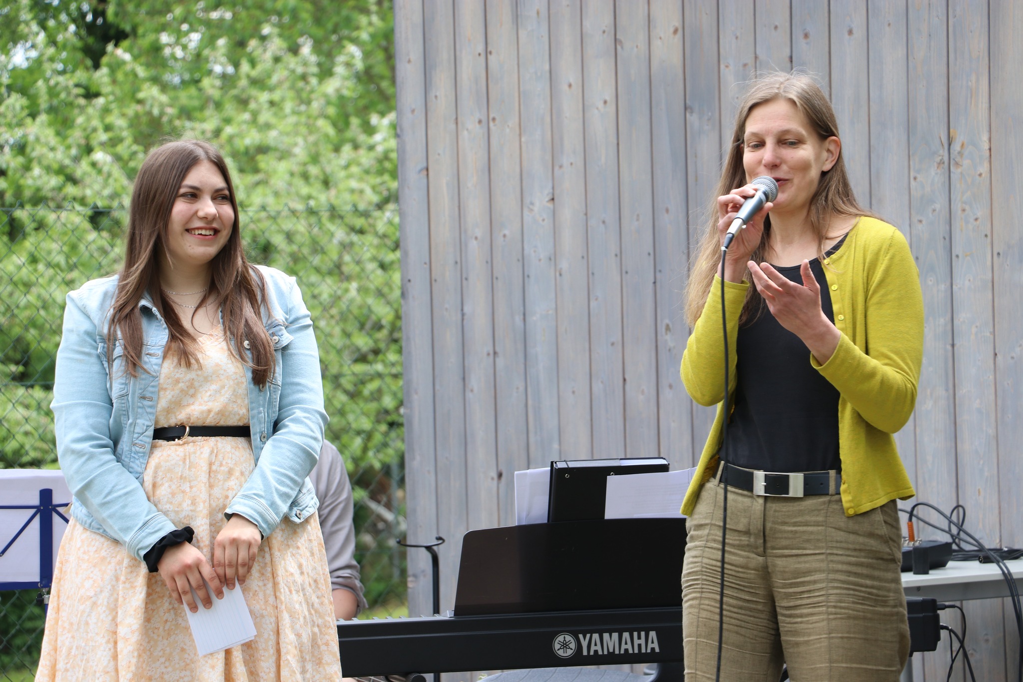 Der Basar - Solidarität mit geflüchteten Menschen aus der Ukraine (von Dr. Ulrike Roppelt)