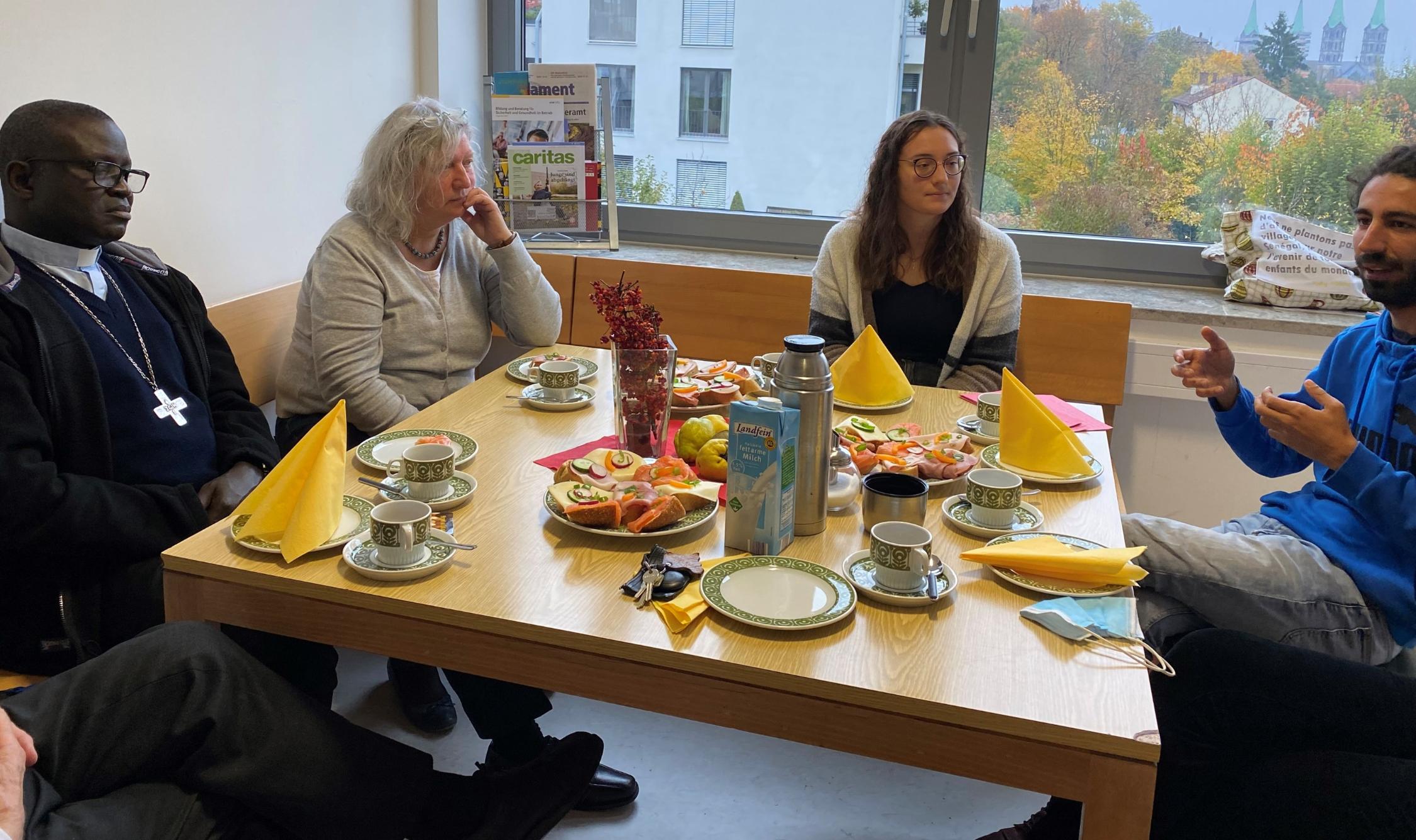 Nähmaschinen für das Jugendhaus im Senegal