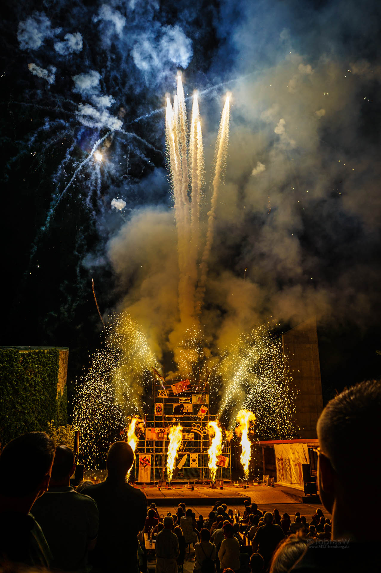 Pfingstfeierwerk Burg Feuerstein