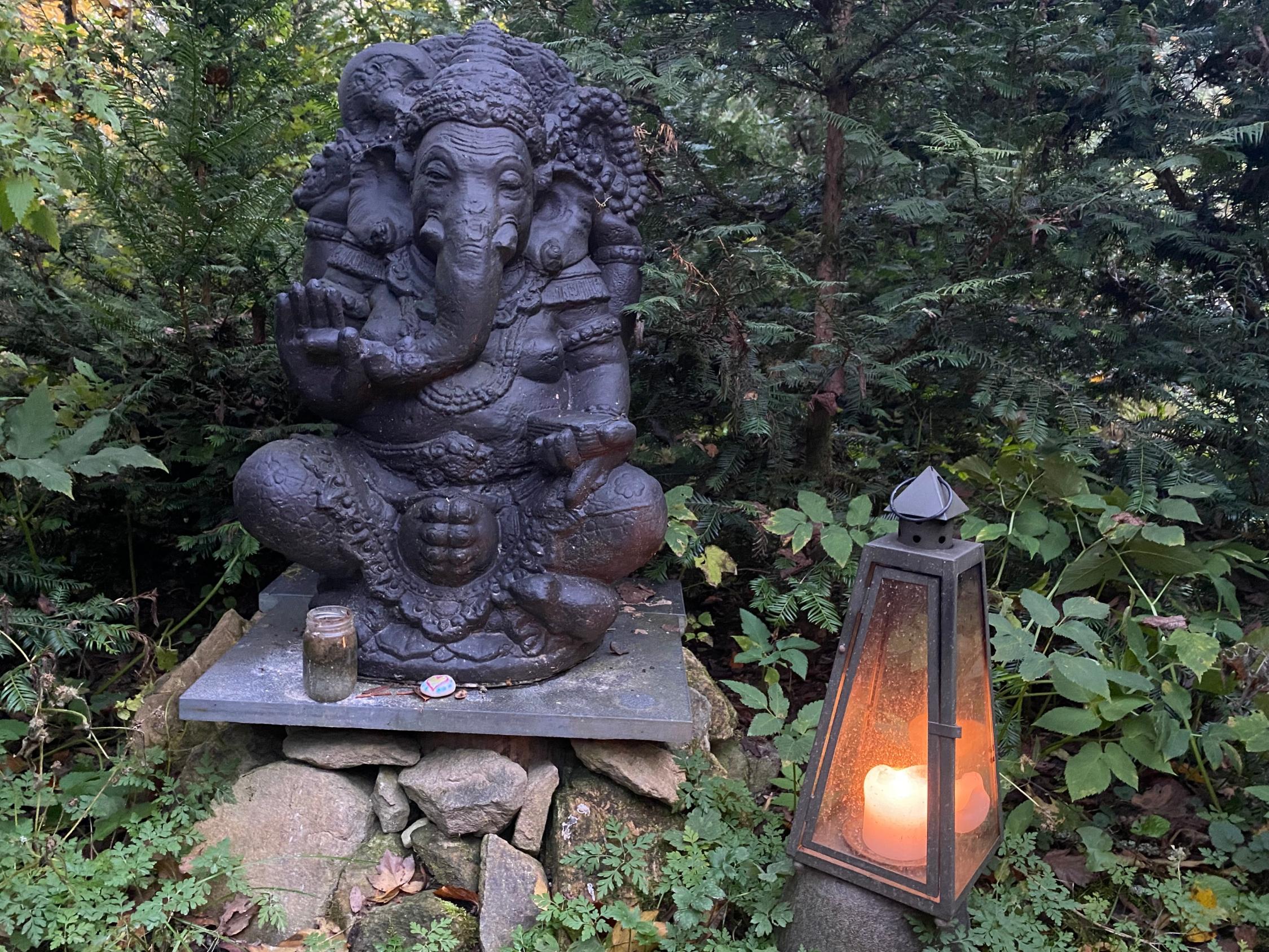 Wie wollen wir leben - Besuch im buddh. Kloster